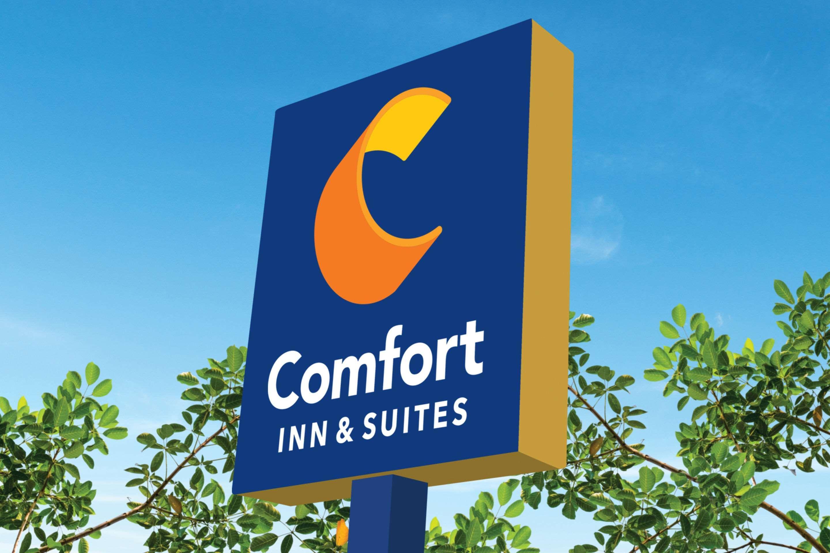 Comfort Inn & Suites North Dallas-Addison Exterior foto